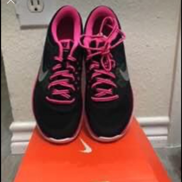 NIKE girls flex athletic shoes black/pink size 6 - Picture 7 of 8